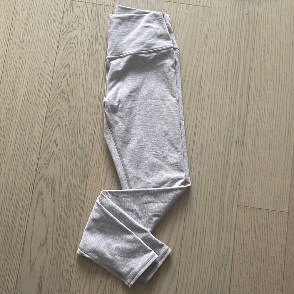 Alo Soft Light lavender Leggings Small